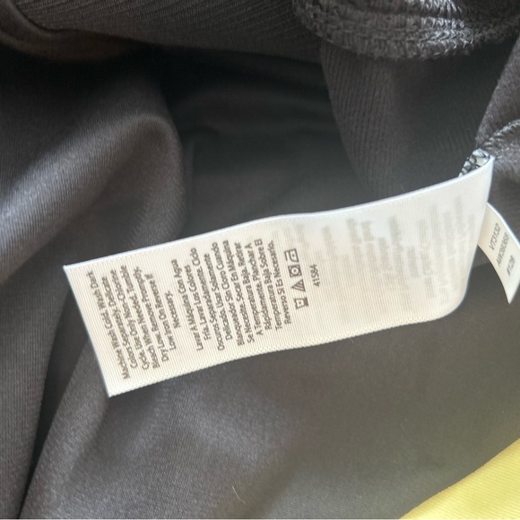 Athletic Works Men’s Full Zip Black & Gray Jacket

Size XL - Picture 9 of 10